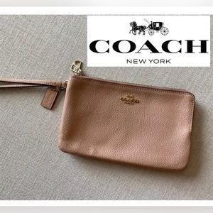 (‼️SOLD‼️) COACH WRISTLET